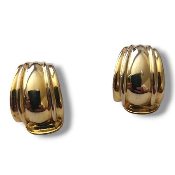 Vintage gold toned clip on round‎ huggie earrings elegant classy old money - Picture 4 of 7
